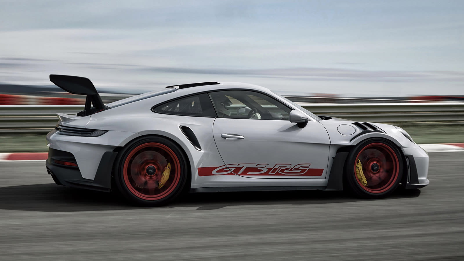 2023 Porsche 911 GT3 RS hits the track with 518 horsepower - Autoblog